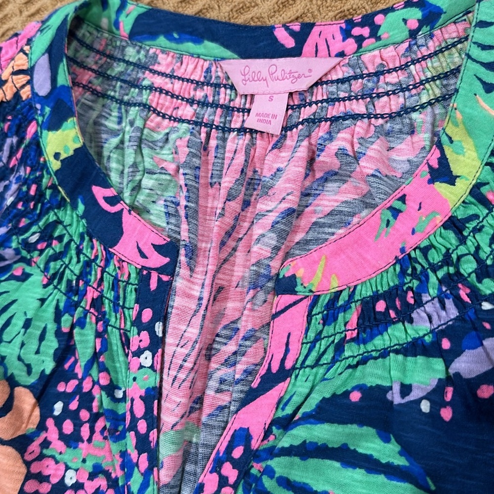 LILLY PULITZER Essie Tank Blouse Top Smocked Indigo All Glow Cotton Wome… - Picture 4 of 7